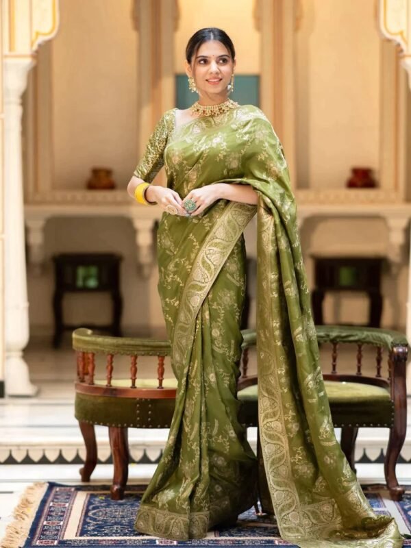 Noir & Grace - Mehndi-Green Color Sreee With Blouse || Saree For Women || Trending Saree For Women || Bollywood Stylish Fancy Party Wear Wedding Festive Bridal Sari || Banarasi saree || Kanjiavaram saree || Silk saree || Pure silk saree