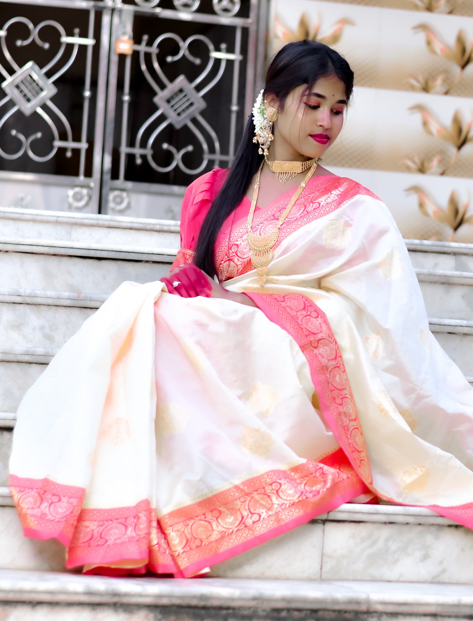 Noir & Grace Elegant Off-White & Red Soft Lichi Silk Saree with Rich Jacquard Work | Traditional Indian Wedding & Festive Wear Saree